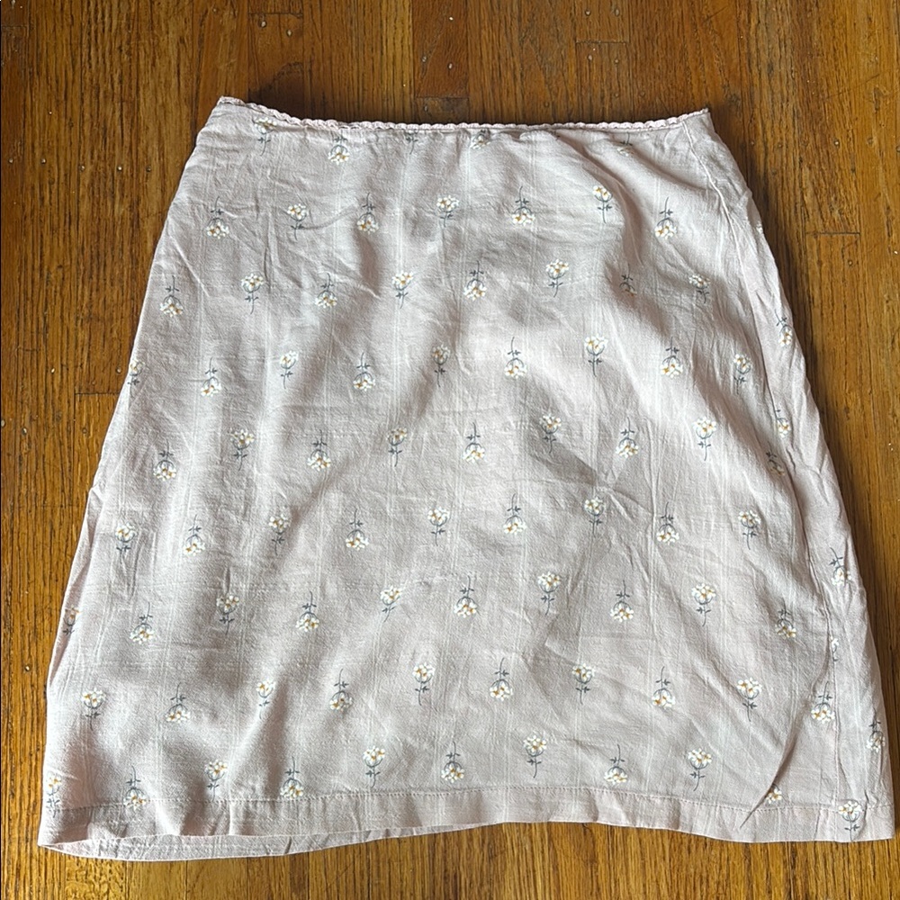 Brandy Melville Light pink Floral Mini Skirt